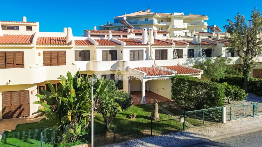 Moradia T4 para Venda em Albufeira e Olhos de Água Foto 24