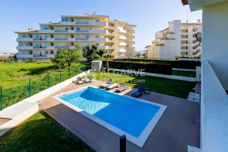 Moradia T4 para Venda em Albufeira e Olhos de Água Foto 19