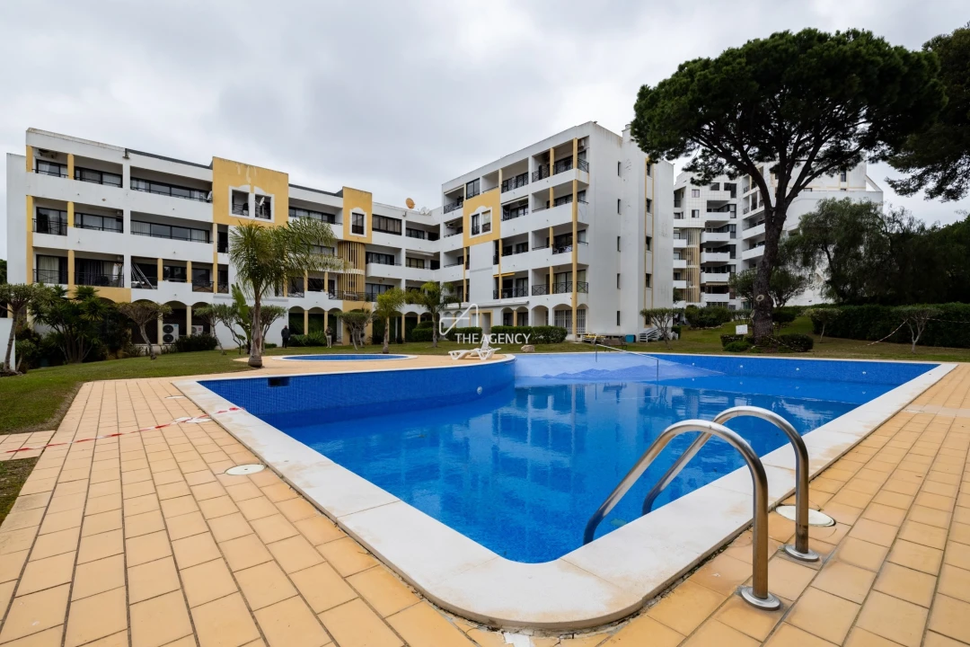 Apartamento T1 para Venda em Quarteira Foto 15