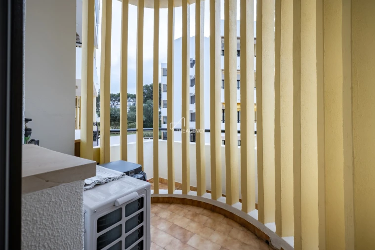 Apartamento T1 para Venda em Quarteira Foto 13