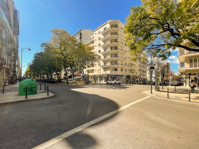 Negócio para Arrendamento em Avenidas Novas Foto 2