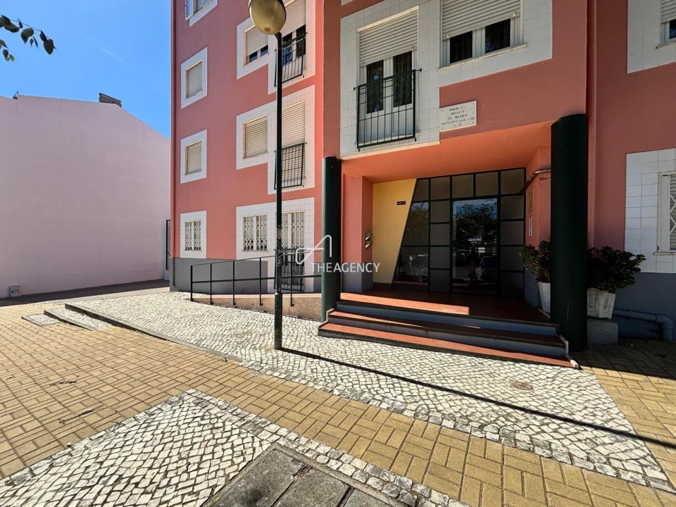 Apartamento T2 para Venda em Marvila Foto 19