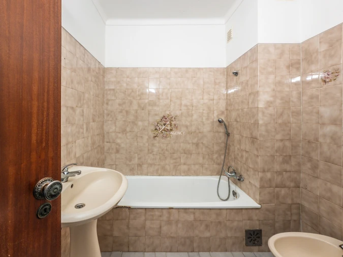 Apartamento T2 para Venda em Marvila Foto 15