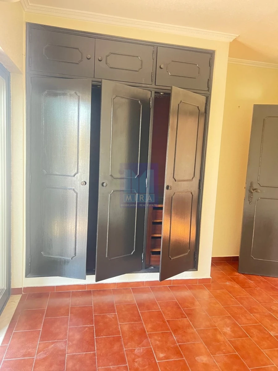 Apartamento T2 para Venda em Quarteira Foto 10