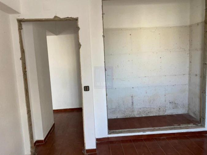 Apartamento T2 para Venda em Quarteira Foto 3