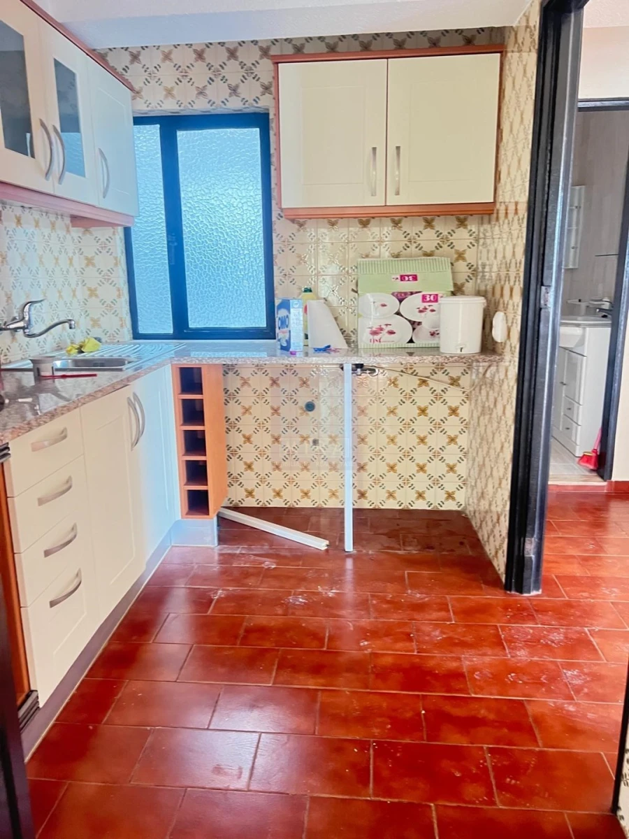 Apartamento T2 para Venda em Quarteira Foto 9