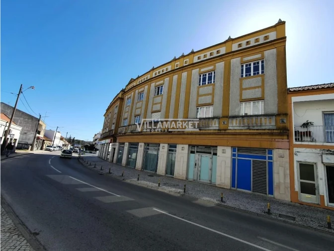 Negócio para Venda em Samora Correia Foto 3