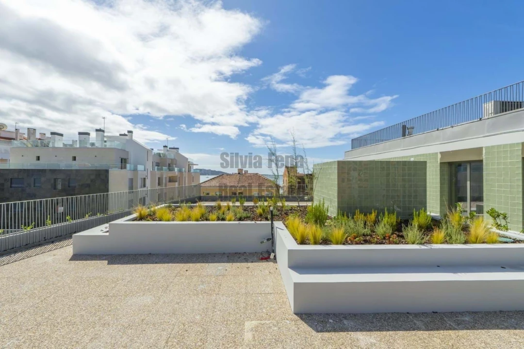 Apartamento T3 para Venda em Algés, Linda-A-Velha e Cruz Quebrada-Dafundo Foto 3