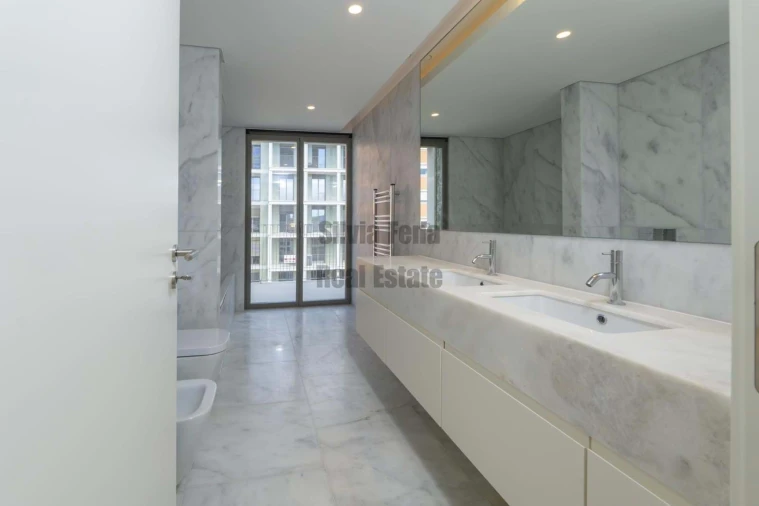 Apartamento T3 para Venda em Algés, Linda-A-Velha e Cruz Quebrada-Dafundo Foto 12