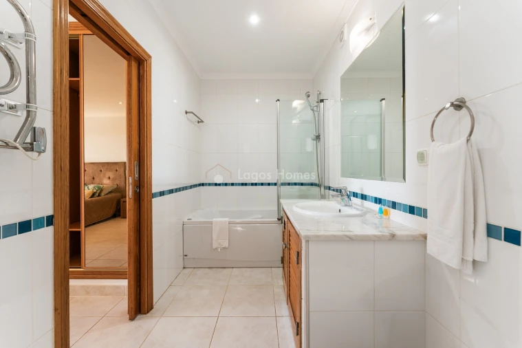 Moradia T2 para Venda em Budens Foto 21