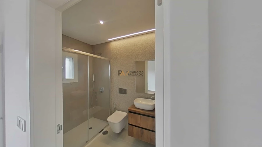 Moradia T4 para Venda em Fernao Ferro Foto 22