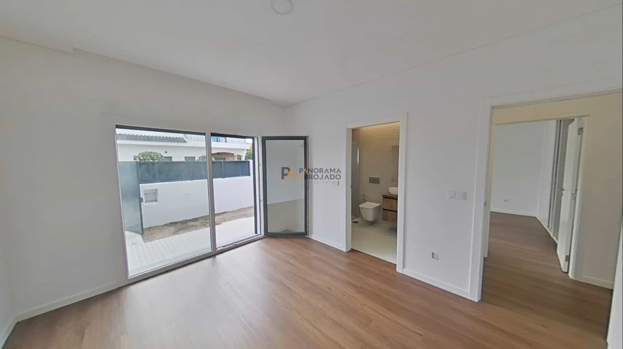 Moradia T4 para Venda em Fernao Ferro Foto 20