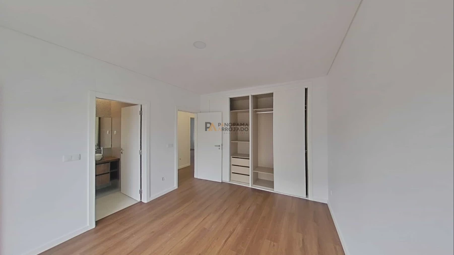 Moradia T4 para Venda em Fernao Ferro Foto 19