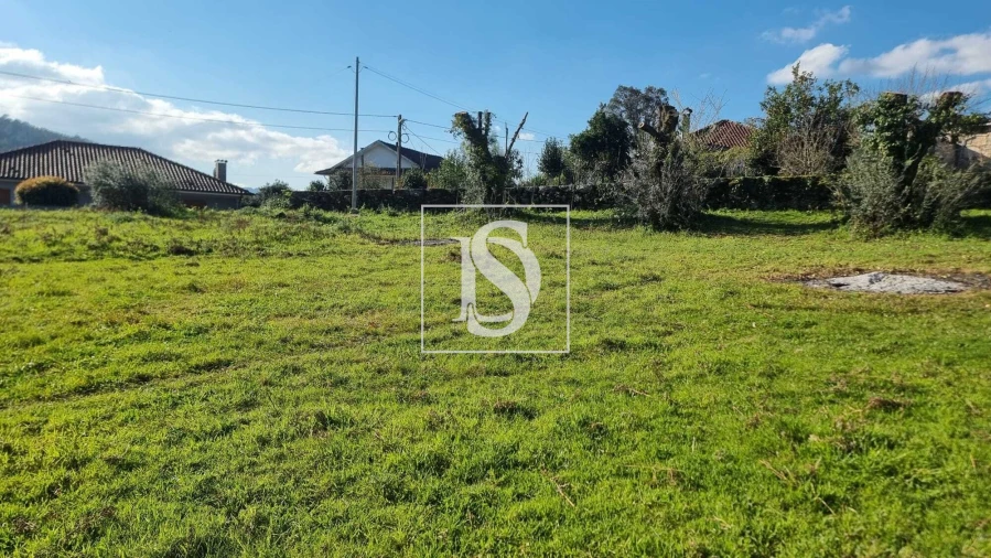 Terreno para Venda em Parada do Bouro Foto 6