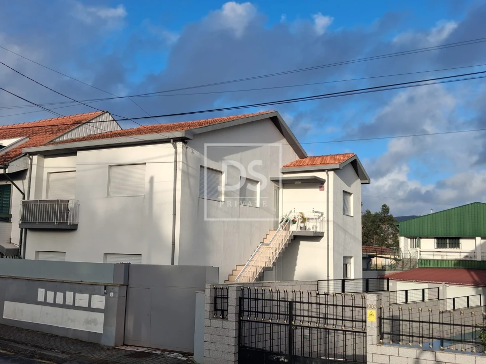 Moradia T3 para Venda em Gondomar (São Cosme), Valbom e Jovim Foto 1