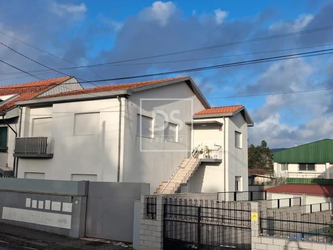 Moradia T3 para Venda em Gondomar (São Cosme), Valbom e Jovim Foto 1
