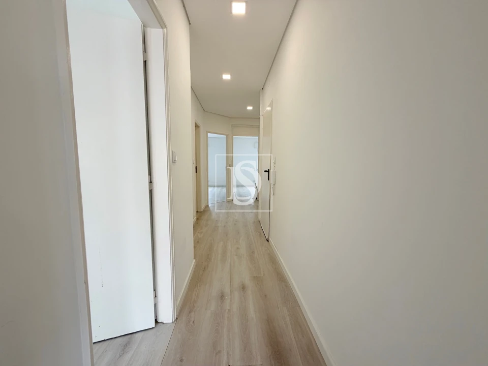 Apartamento T3 para Venda em Santa Maria Maior e Monserrate e Meadela Foto 1