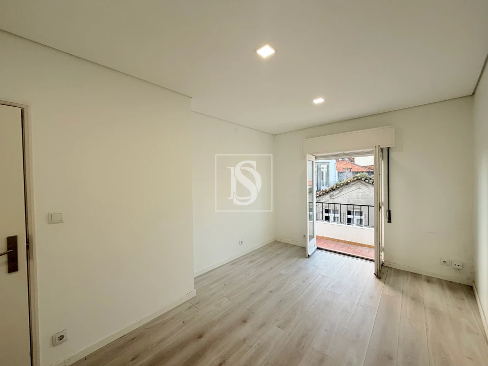 Apartamento T3 para Venda em Santa Maria Maior e Monserrate e Meadela Foto 14
