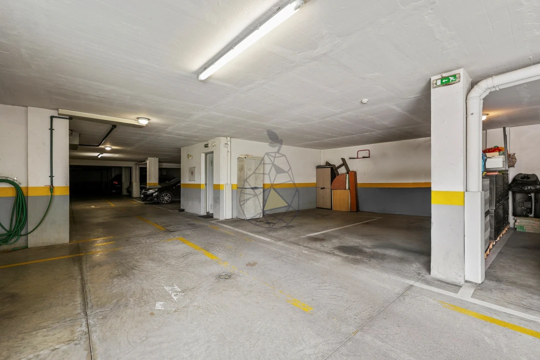 Apartamento T3 para Venda em Portimão Foto 38