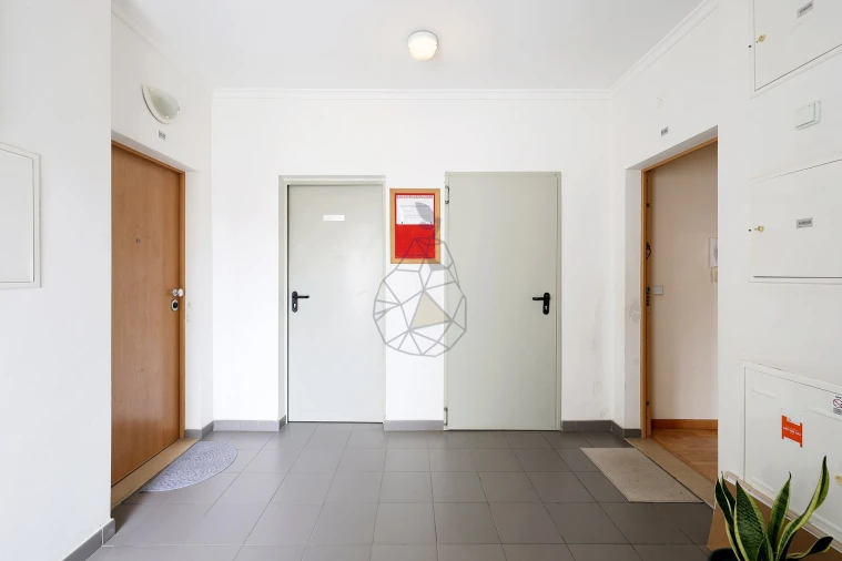 Apartamento T3 para Venda em Portimão Foto 36