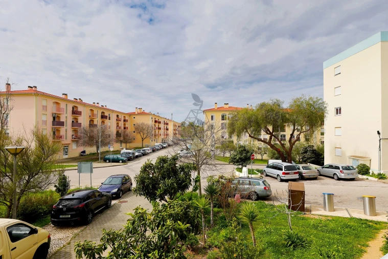 Apartamento T3 para Venda em Portimão Foto 13