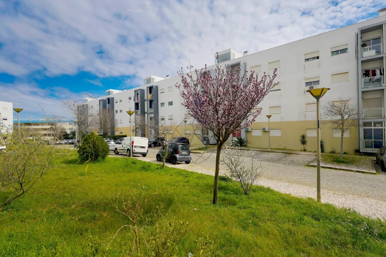 Apartamento T3 para Venda em Portimão Foto 18