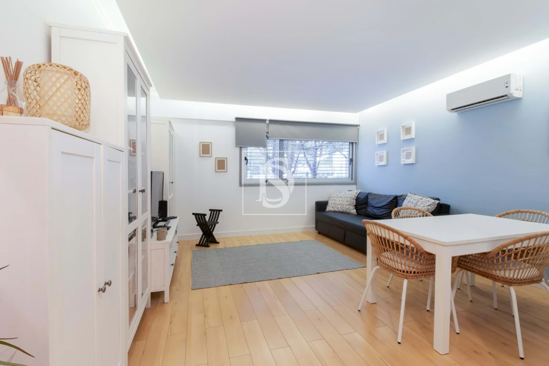 Apartamento T2 para Venda em Santo Antonio da Charneca Foto 1