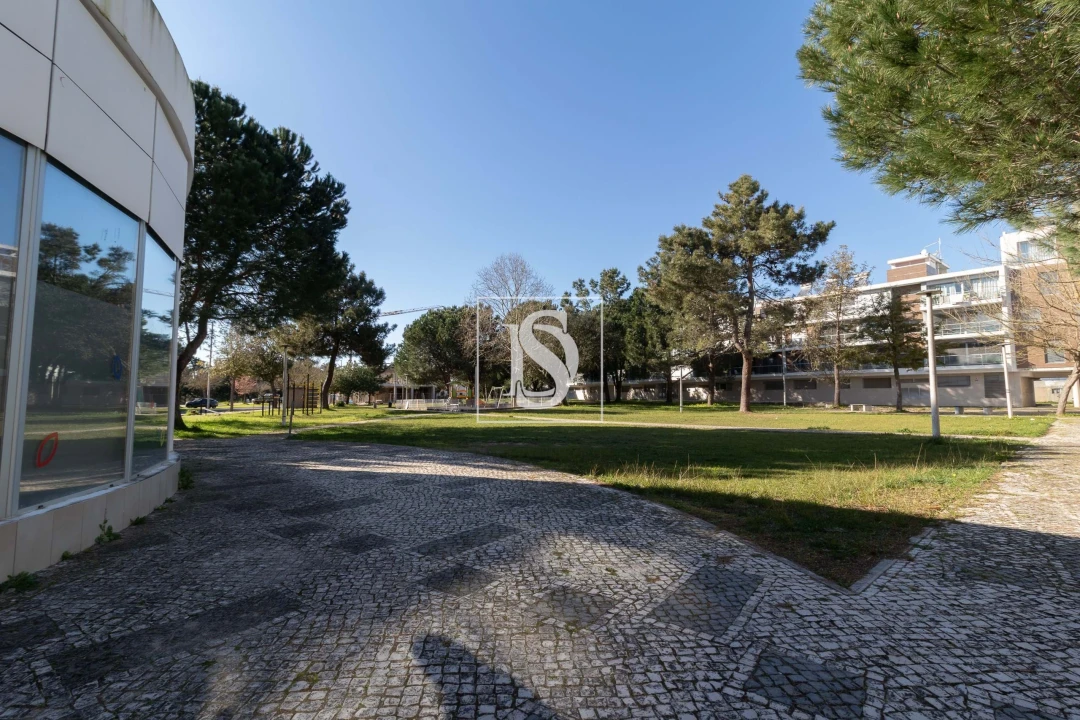 Apartamento T2 para Venda em Santo Antonio da Charneca Foto 14