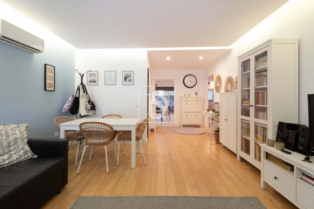 Apartamento T2 para Venda em Santo Antonio da Charneca Foto 2