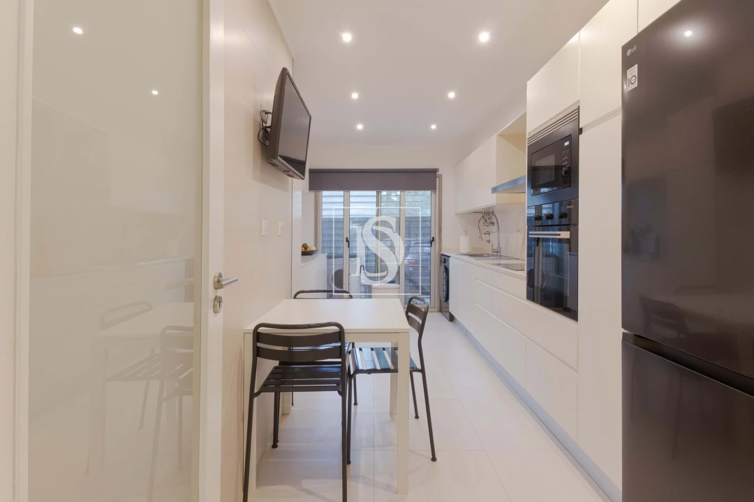 Apartamento T2 para Venda em Santo Antonio da Charneca Foto 5