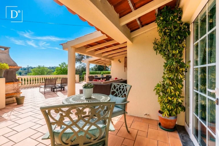 Moradia T3 para Venda em Albufeira e Olhos de Água Foto 4