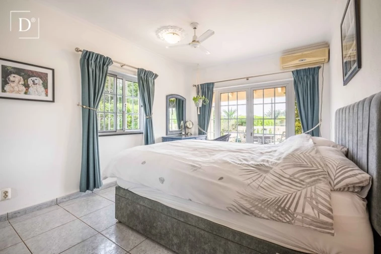 Moradia T3 para Venda em Albufeira e Olhos de Água Foto 16