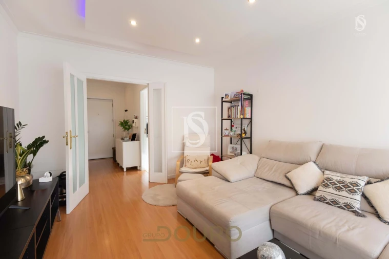 Apartamento T2 para Venda em Santa Marinha e São Pedro da Afurada Foto 4