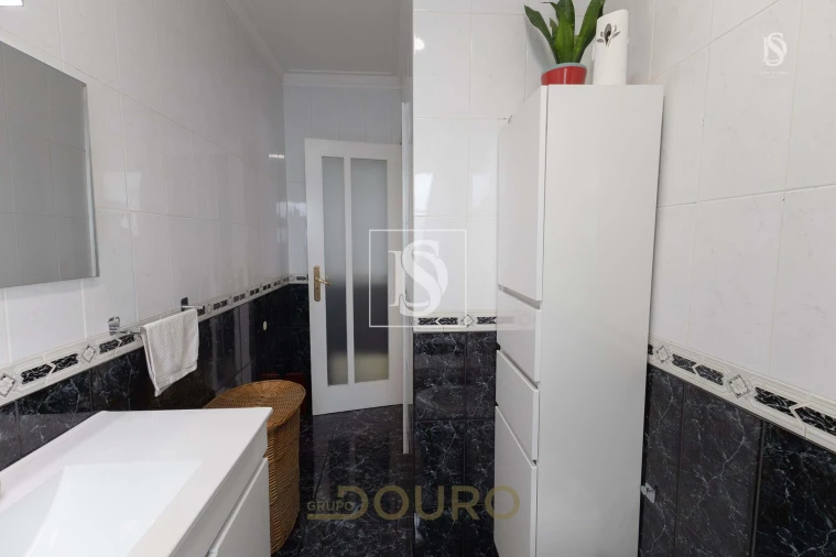 Apartamento T2 para Venda em Santa Marinha e São Pedro da Afurada Foto 21