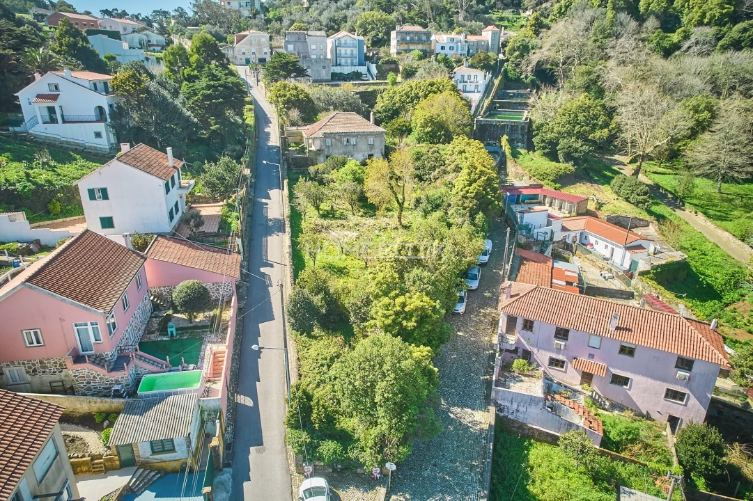 Moradia T4 para Venda em Agualva e Mira-Sintra Foto 1