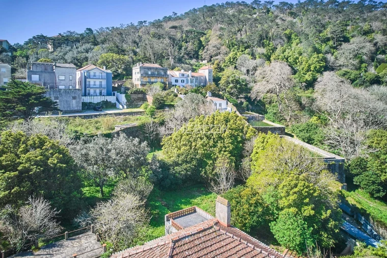 Moradia T4 para Venda em Agualva e Mira-Sintra Foto 4