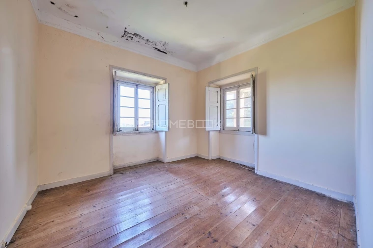 Moradia T4 para Venda em Agualva e Mira-Sintra Foto 11