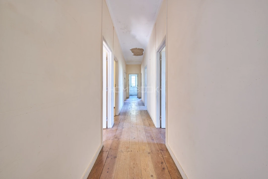 Moradia T4 para Venda em Agualva e Mira-Sintra Foto 7