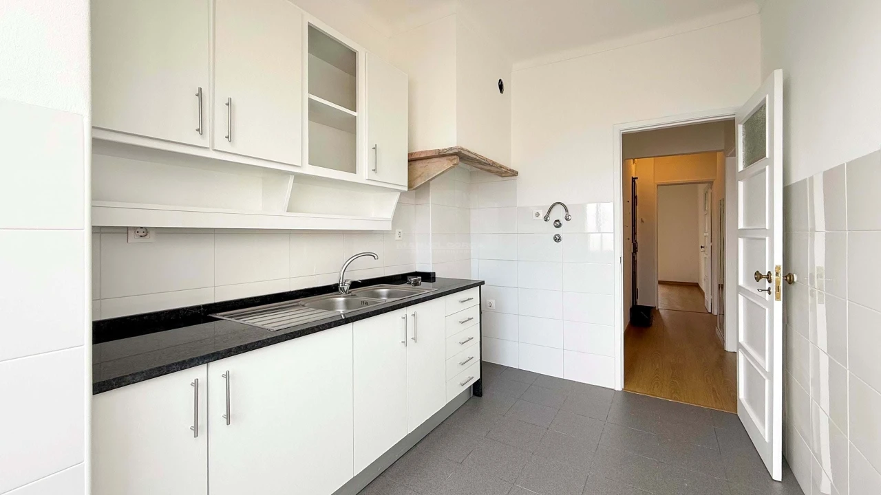 Apartamento T2 para Arrendamento em Agualva e Mira-Sintra Foto 2