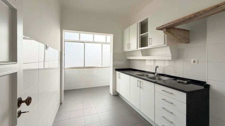 Apartamento T2 para Arrendamento em Agualva e Mira-Sintra Foto 1