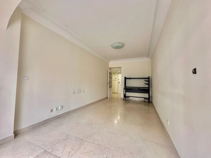Apartamento T2 para Venda em Barcarena Foto 3
