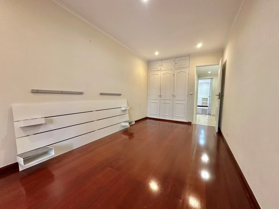 Apartamento T2 para Venda em Barcarena Foto 14