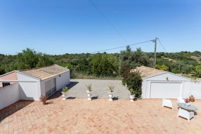 Moradia T4 para Venda em Olhão