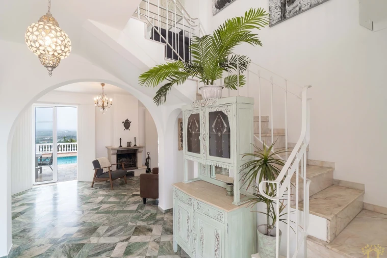 Moradia T4 para Venda em Olhão Foto 3