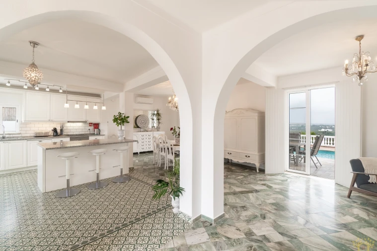 Moradia T4 para Venda em Olhão Foto 5