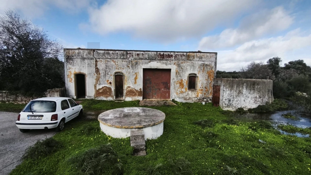 Armazém para Venda em Loule (São Clemente) Foto 2
