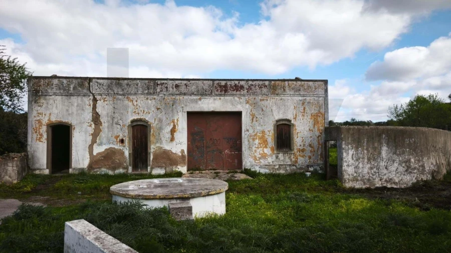 Armazém para Venda em Loule (São Clemente) Foto 1