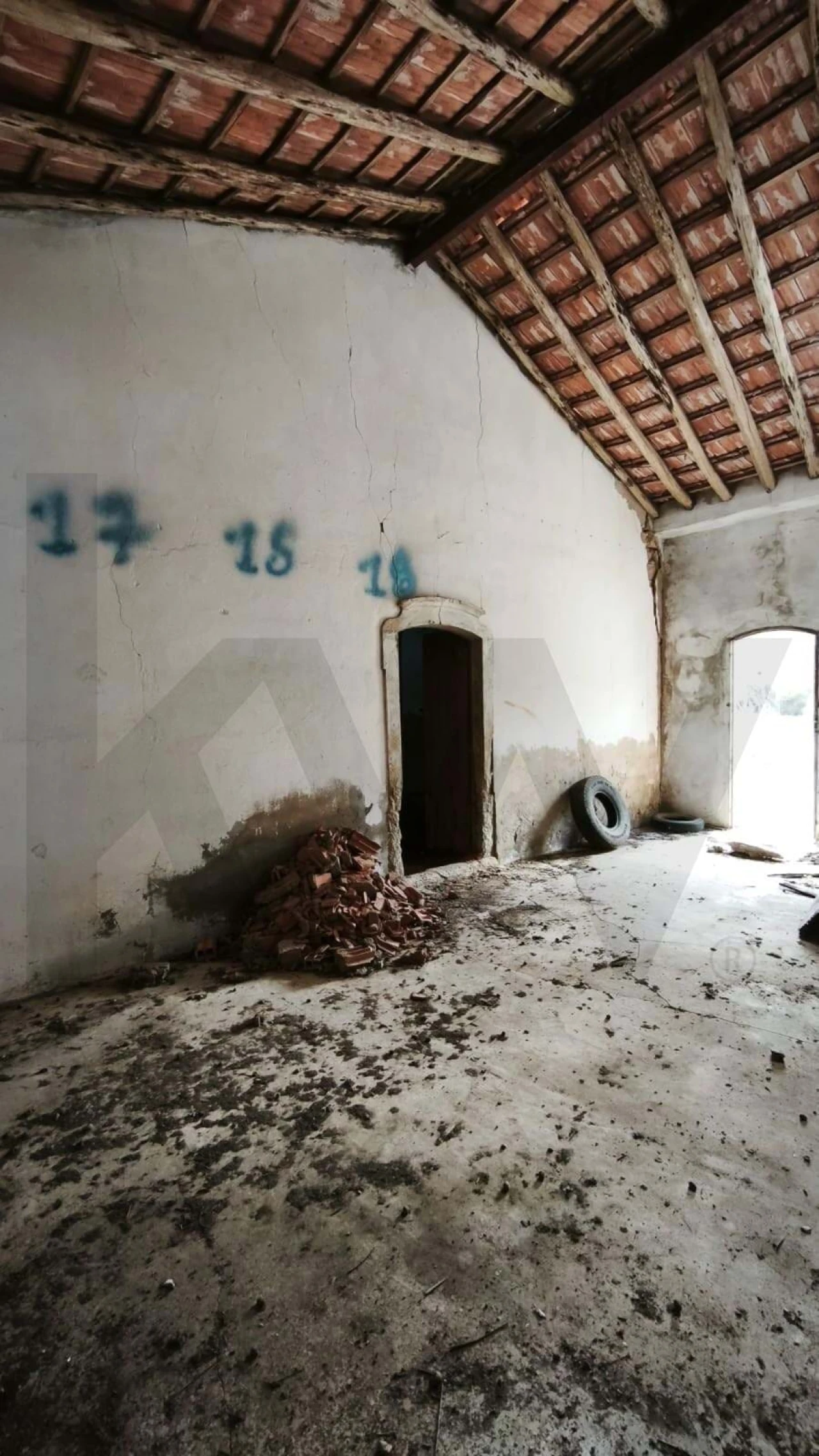 Armazém para Venda em Loule (São Clemente) Foto 6
