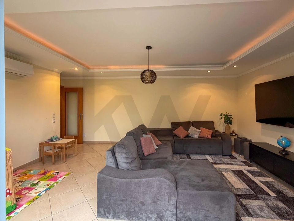 Apartamento T2 para Venda em Pechão Foto 4