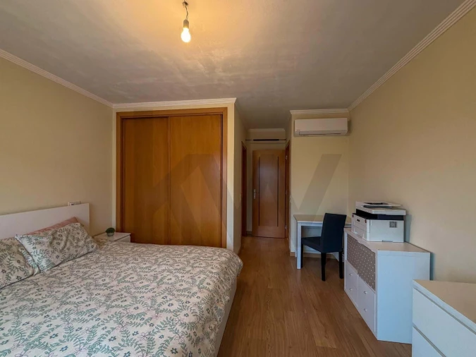 Apartamento T2 para Venda em Pechão Foto 13